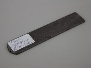Twist pattern Damascus bar